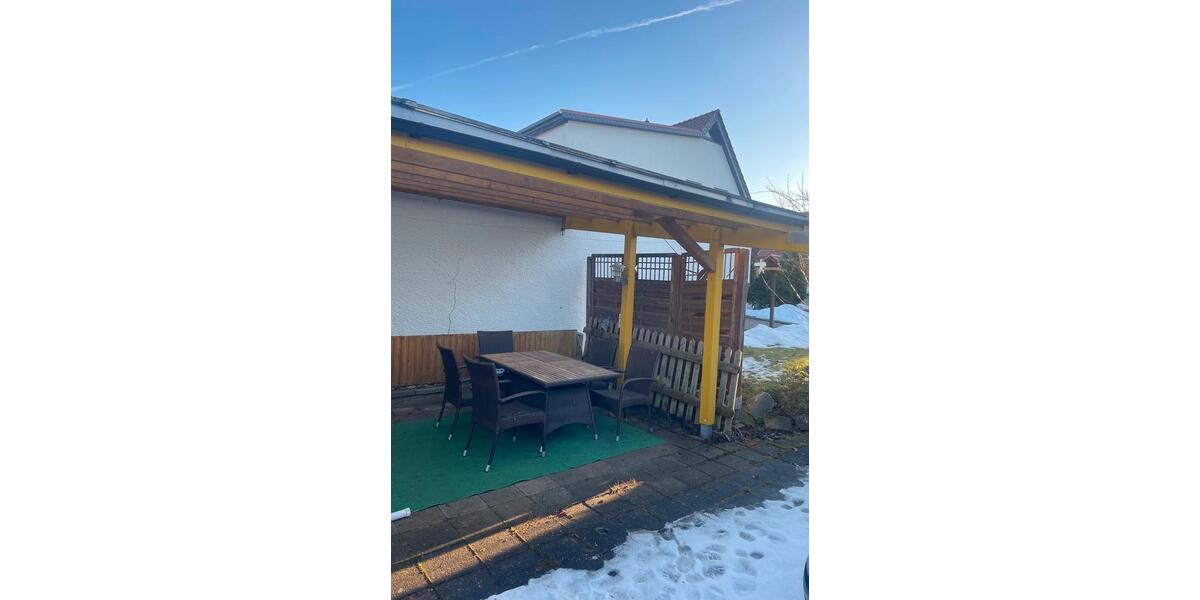 Doppelhaushälfte in ruhiger Lage – viel Platz & Potenzial! 4 zimmer