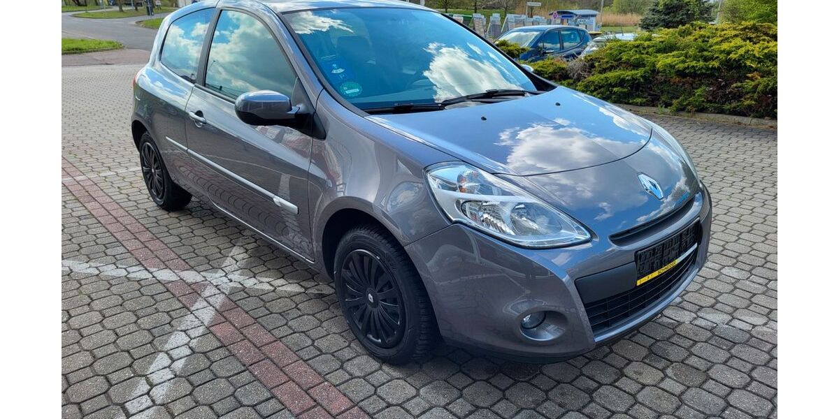 Renault Clio 84.015 km 4.750 &euro; Rossau 09661