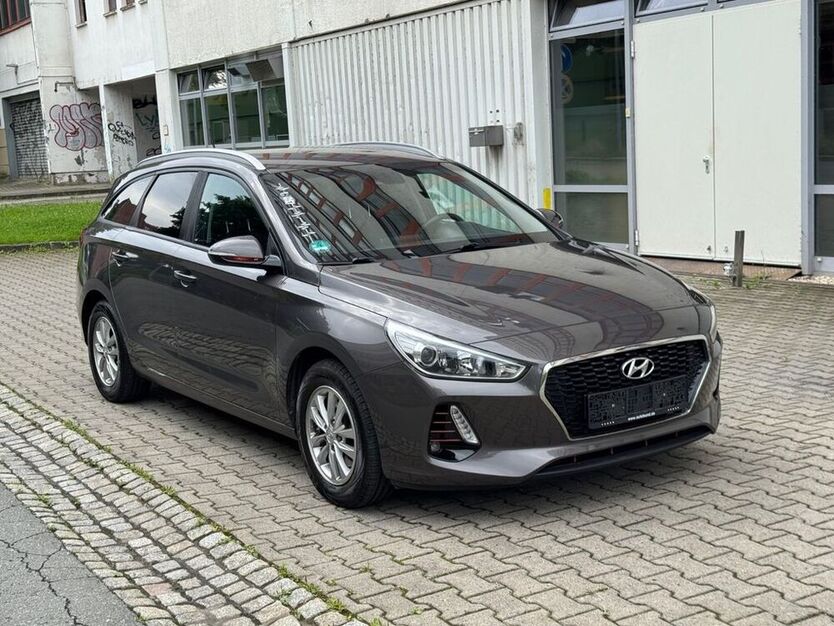 i30