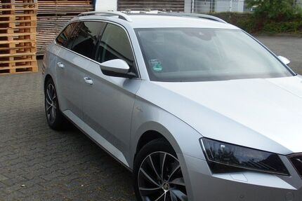 Skoda Superb 124.000 km 20.000 &euro; Waldheim 04736
