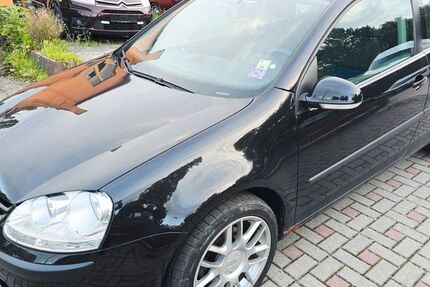 VW Golf 129.000 km 1.990 € Chemnitz 09114