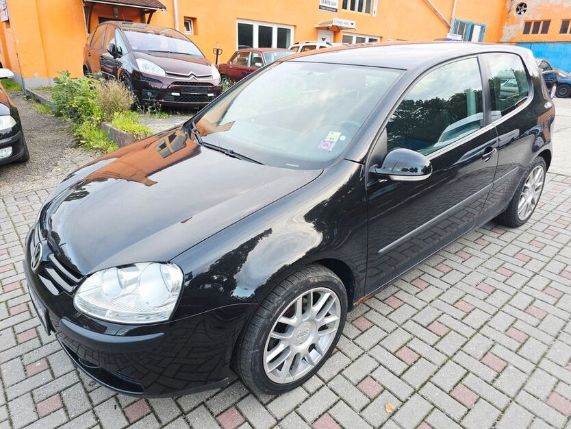 VW Golf 129.000 km 1.990 € Chemnitz 09114