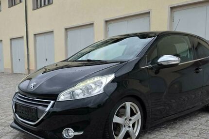 Peugeot 208 120.000 km 4.490 &euro; Frankenberg 09669