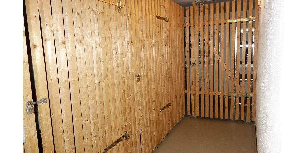 Etagenwohnung Waldenburg - 4 Zimmer, 104 m&sup2;, 99.000&euro; | Angebot:25779591