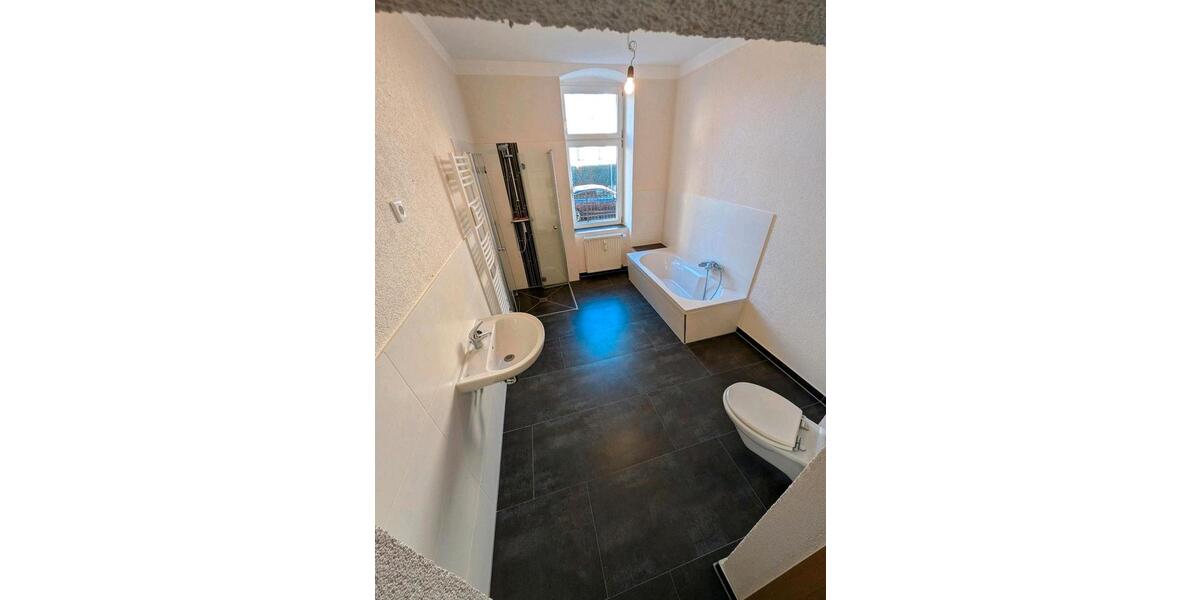 Erdgeschoßwohnung Chemnitz Altchemnitz - 3.5 Zimmer, 94 m&sup2;, 720&euro; | Angebot:26235570