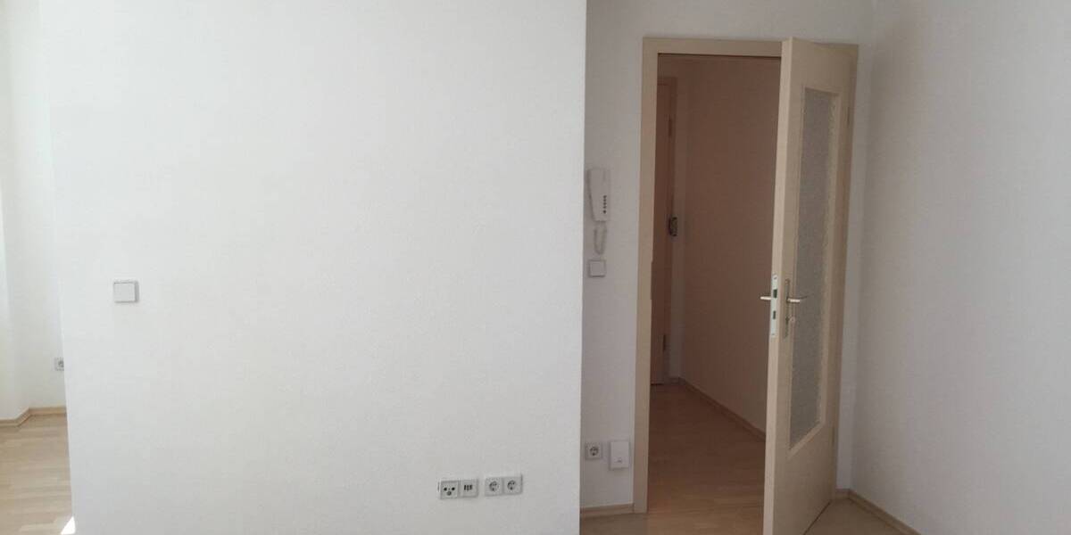 Etagenwohnung Chemnitz Lutherviertel - 1 Zimmer, 43 m&sup2;, 270&euro; | Angebot:26806949