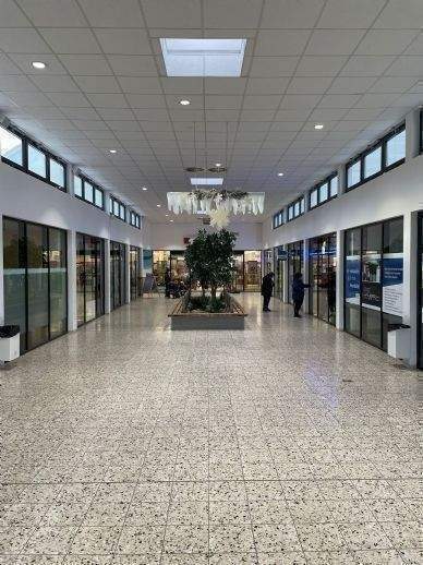 **GROßZÜGIGE BÜROFLÄCHE IN DER PASSAGE AM STADION IN LICHTENSTEIN**** 4 zimmer