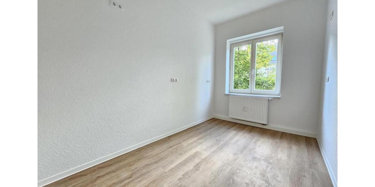 Etagenwohnung Chemnitz Ebersdorf - 5 Zimmer, 108 m&sup2;, 540&euro; | Angebot:25806304