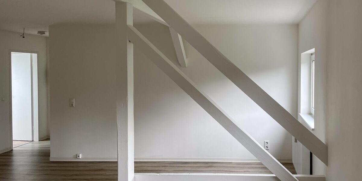 Helle 3-Zimmer-Dachgeschosswohnung mit Sichtbalken in Chemnitz-Hilbersdorf! - Dachgeschoßwohnung Chemnitz Hilbersdorf | Angebot:22986482