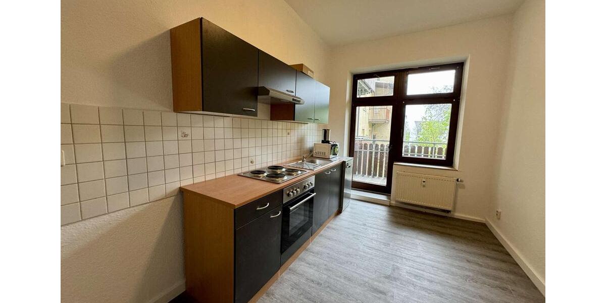 Große renovierte 4-Raumwohnung mit Balkon, Garten und Einbauküche 4 zimmer