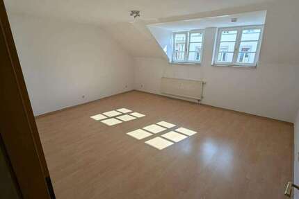 Wohnung zum Mieten in Halle 350 € 40 m²