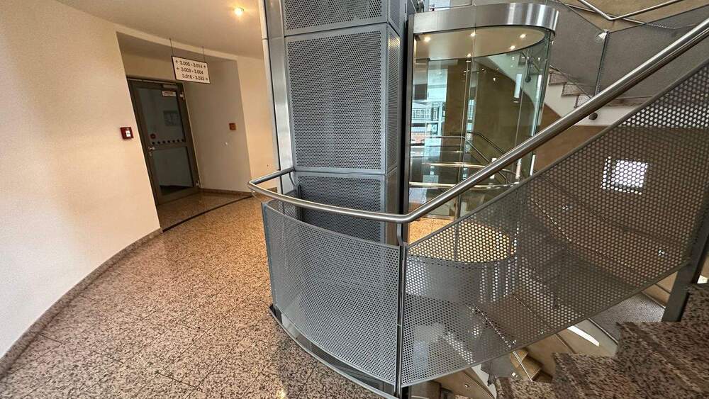 Gewerbeobjekt Chemnitz Zentrum - 8 Zimmer, 350 m&sup2;, 2.800&euro; | Angebot:25815926