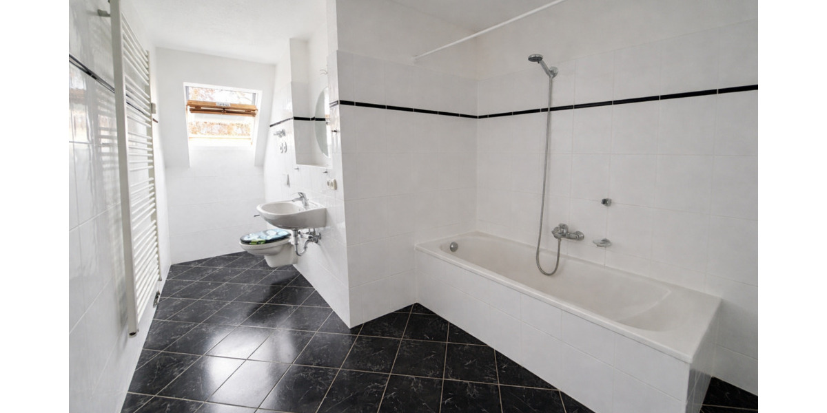 Etagenwohnung Chemnitz Gablenz - 2 Zimmer, 62 m&sup2;, 67.000&euro; | Angebot:25749326