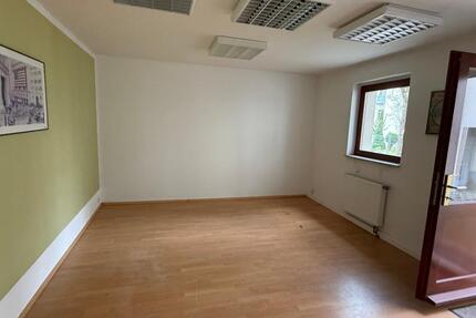 5-Raum BüroPraxis im Zentrum von Chemnitz für unterschiedliche Nutzungsoptionen zimmer