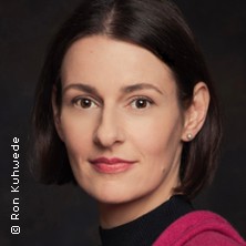 Weihnachten mit Annett Renneberg - Christkind, Whisky, Festgebäck 01.12.2026 Villa Esche