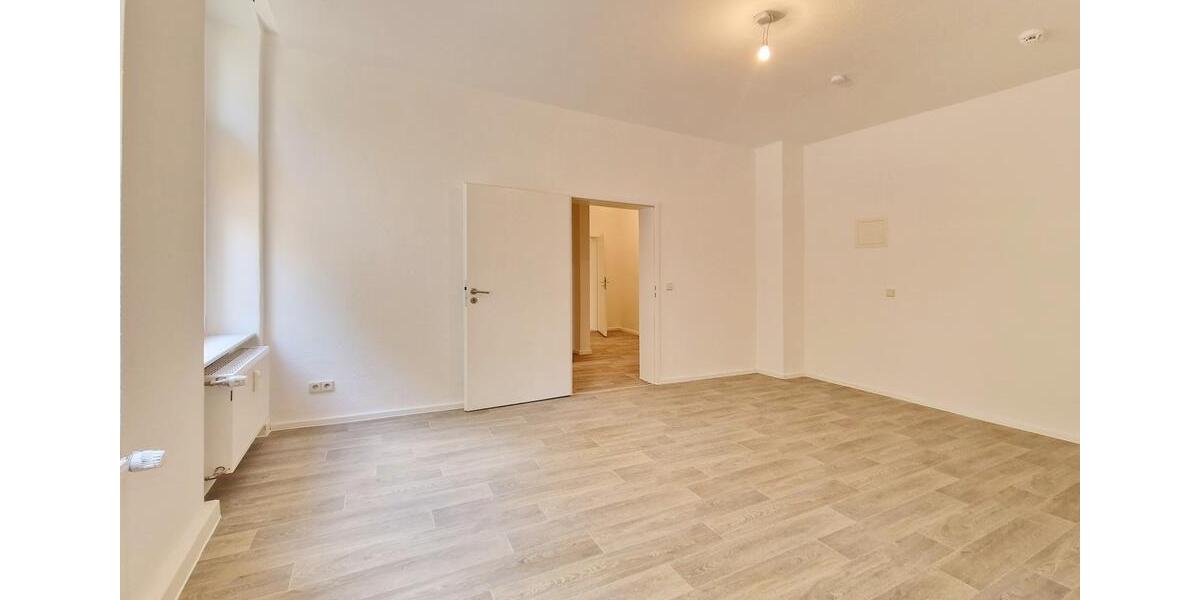 Erdgeschoßwohnung Chemnitz Kapellenberg - 3 Zimmer, 82 m&sup2;, 450&euro; | Angebot:23250792