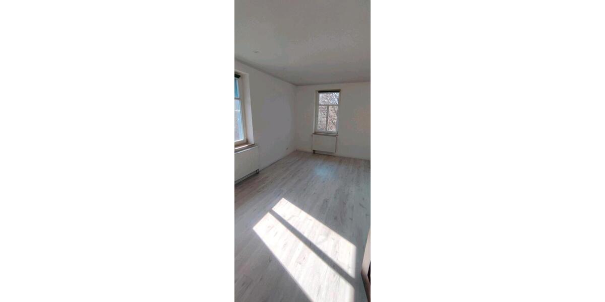 Villa Waldheim - 7 Zimmer, 293 m&sup2;, 399.500&euro; | Angebot:26847393