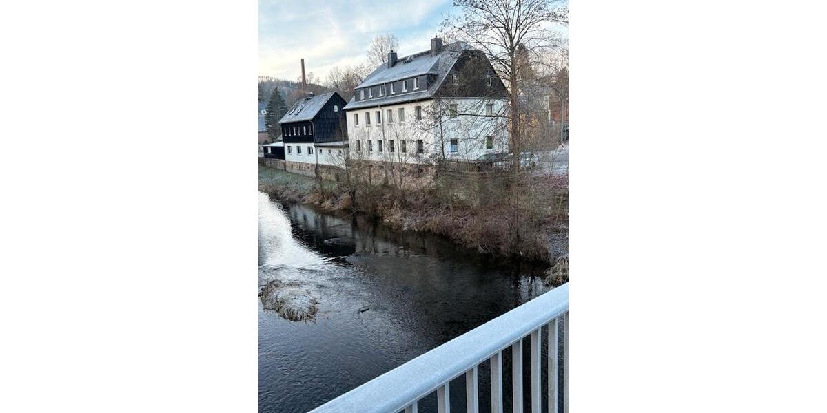 Achtung neue aktuelle Bilder! Einbauküche! Wohnung in Zschopau! 3 zimmer