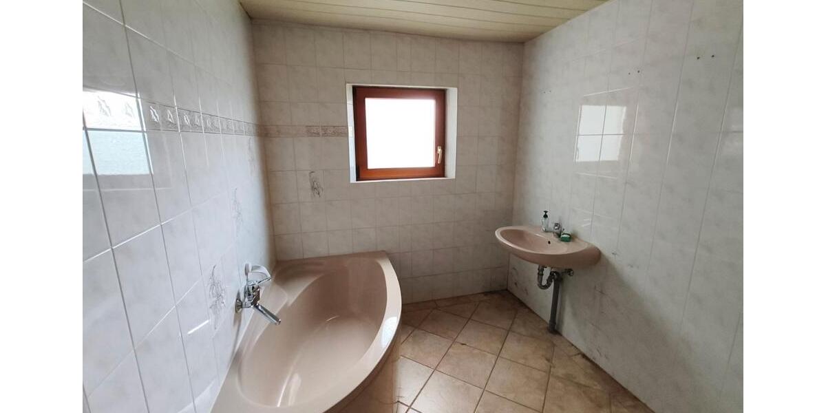 Reihenhaus Chemnitz Adelsberg - 4 Zimmer, 160 m&sup2;, 159.000&euro; | Angebot:27005804