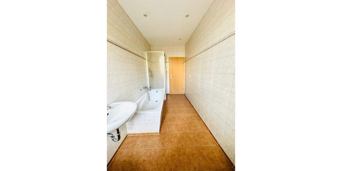 Etagenwohnung Chemnitz Kaßberg - 3 Zimmer, 117 m&sup2;, 823&euro; | Angebot:26629278