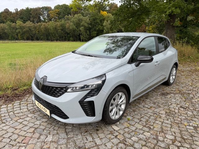 Renault Clio 14.182 km 17.998 € Gersdorf 09355