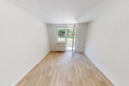 Wohnung Chemnitz Helbersdorf - 3 Zimmer, 74 m&sup2;, 463&euro; | Angebot:26387356