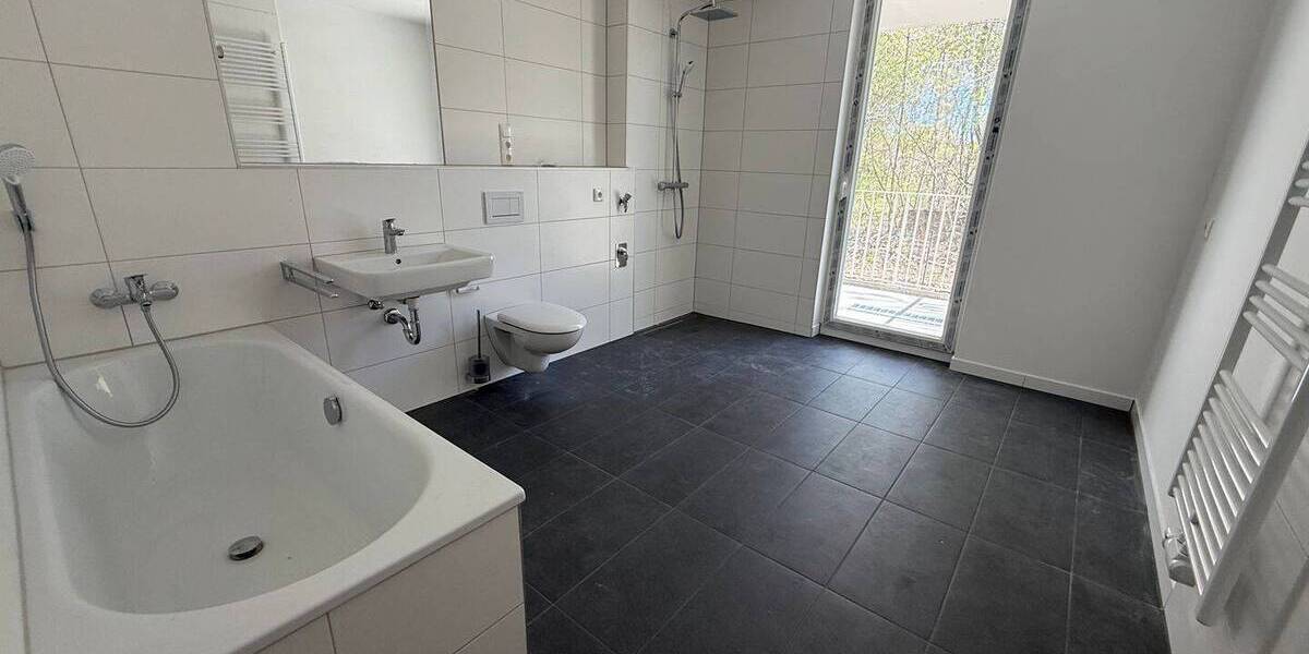 Etagenwohnung Chemnitz Gablenz - 4 Zimmer, 129 m&sup2;, 1.399&euro; | Angebot:25877552