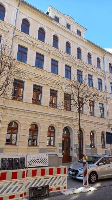sehr modernes 2-Raum-Appartment mit Kitchenette, Lichtsystem, Design- Bad, Aufzug, Waschsalon