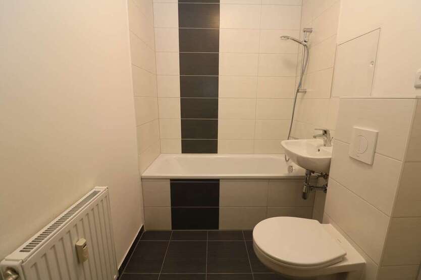 Wohnung zum Mieten in Freiberg 379 € 55.26 m² 3 zimmer