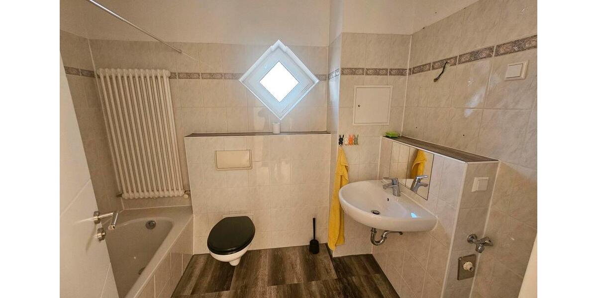 Erdgeschoßwohnung Burkhardtsdorf - 4 Zimmer, 71 m&sup2;, 920&euro; | Angebot:26593633