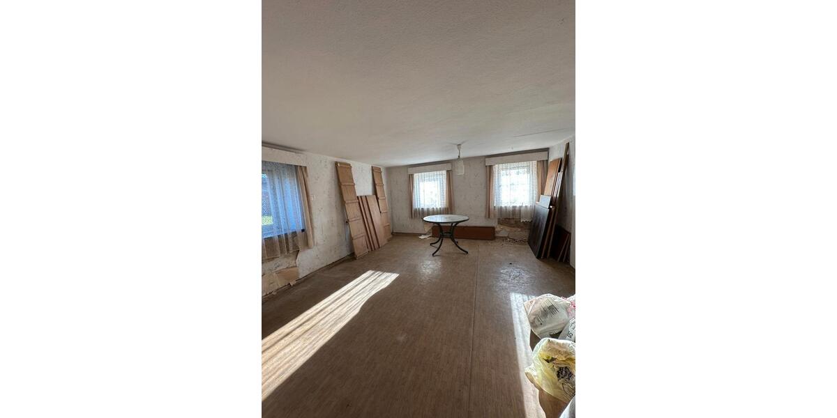 Bauernhaus, Landhaus Waldheim - 15 Zimmer, 200 m&sup2;, 80.000&euro; | Angebot:26285994