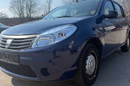 Dacia Sandero 91.000 km 1.499 &euro; Chemnitz 09114