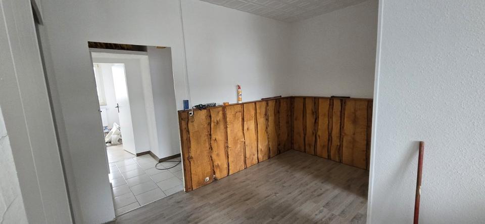 Etagenwohnung Mülsen - 4 Zimmer, 70 m&sup2;, 395&euro; | Angebot:26226444