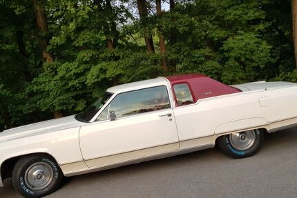 Lincoln Town Car 103.700 km 8.400 &euro; Lößnitz 08294