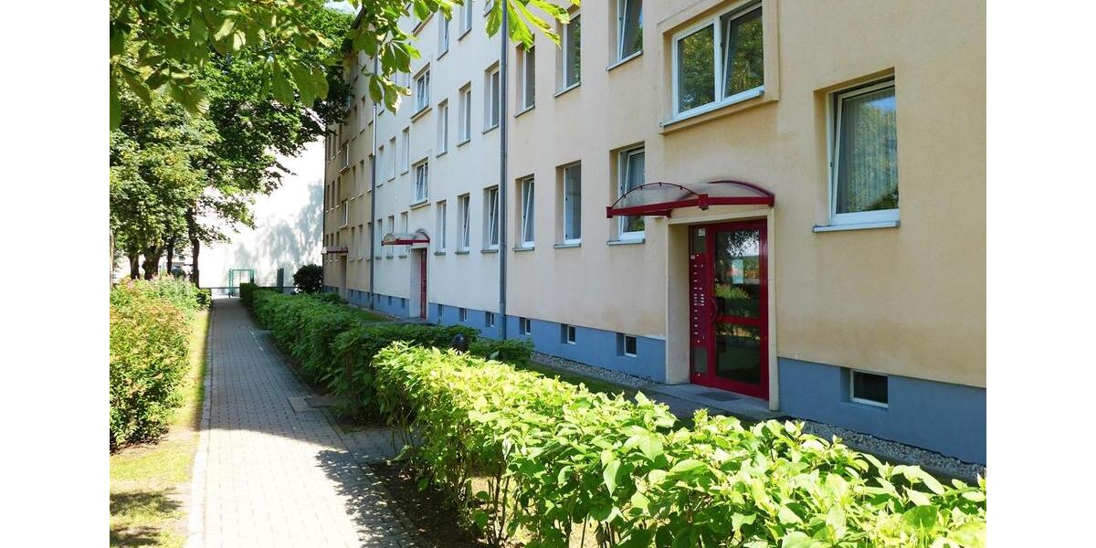 Erstbezug nach Renovierung +++ 3-Zimmer-Wohnung mit Balkon 1. OG 3 zimmer