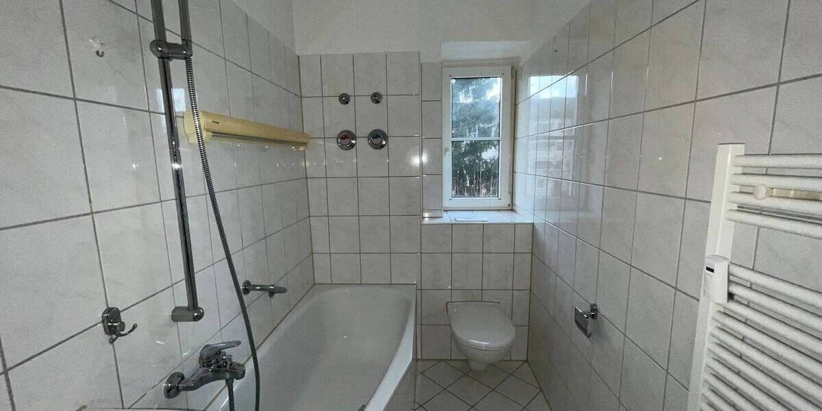 Etagenwohnung Chemnitz Altchemnitz - 2 Zimmer, 50 m&sup2;, 275&euro; | Angebot:26189654