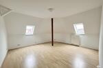 Dachgeschoßwohnung Chemnitz Ebersdorf - 3 Zimmer, 77 m&sup2;, 380&euro; | Angebot:23228002