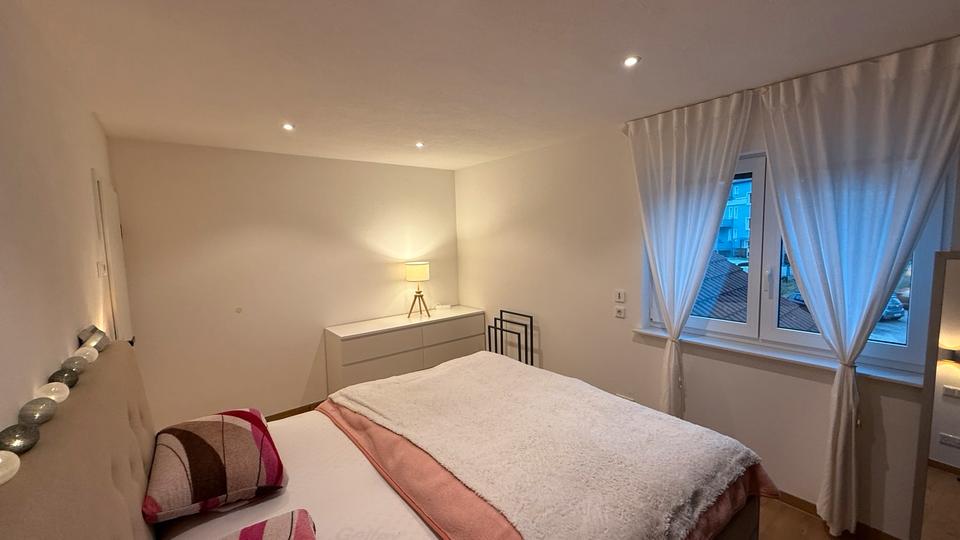 Etagenwohnung Oelsnitz (Erzgebirge) - 3 Zimmer, 68 m&sup2;, 165.000&euro; | Angebot:24370434