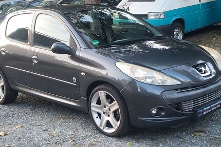 Peugeot 206 123.000 km 2.999 &euro; Chemnitz 09114