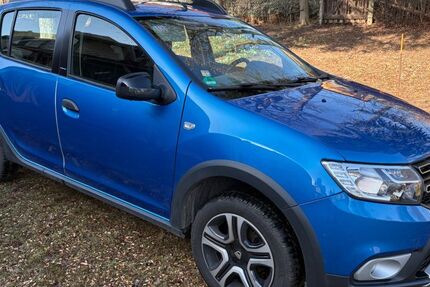 Dacia Sandero 90.000 km 6.990 &euro; Lößnitz 08294