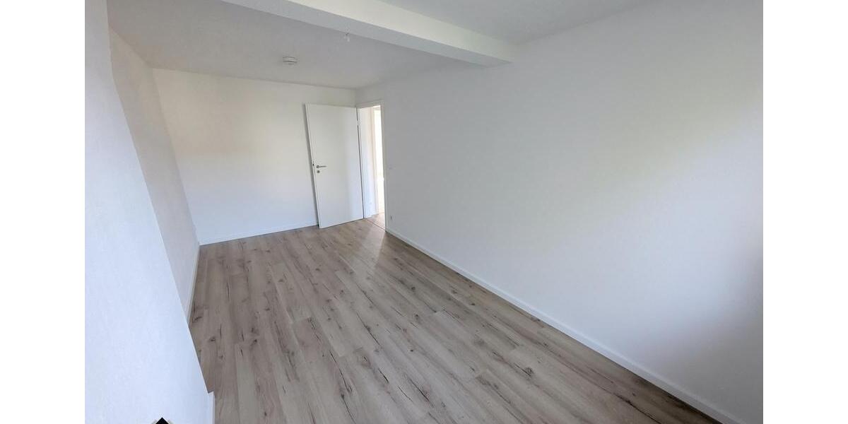 Maisonettenwohnung Chemnitz Ebersdorf - 5 Zimmer, 104 m&sup2;, 630&euro; | Angebot:26321863