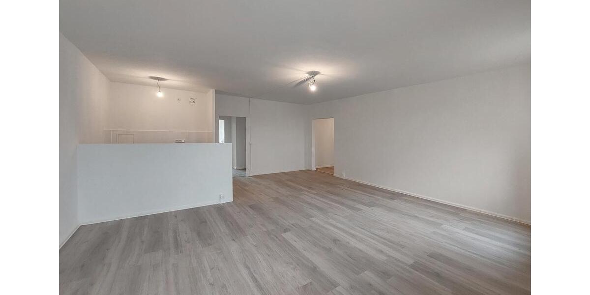 Etagenwohnung Chemnitz Markersdorf - 6 Zimmer, 126 m&sup2;, 641&euro; | Angebot:25419557