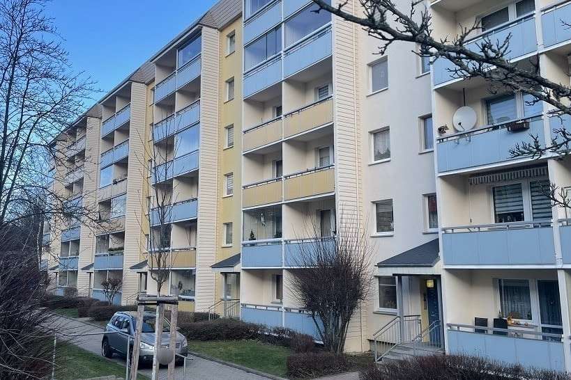 Wohnung zum Kaufen in Zwönitz 40.000 € 68.97 m² 4 zimmer