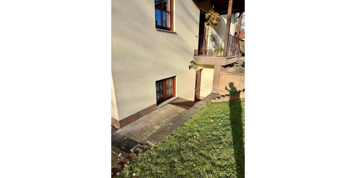 Einfamilienhaus Lichtenau - 6 Zimmer, 210 m&sup2;, 2.200&euro; | Angebot:23614125