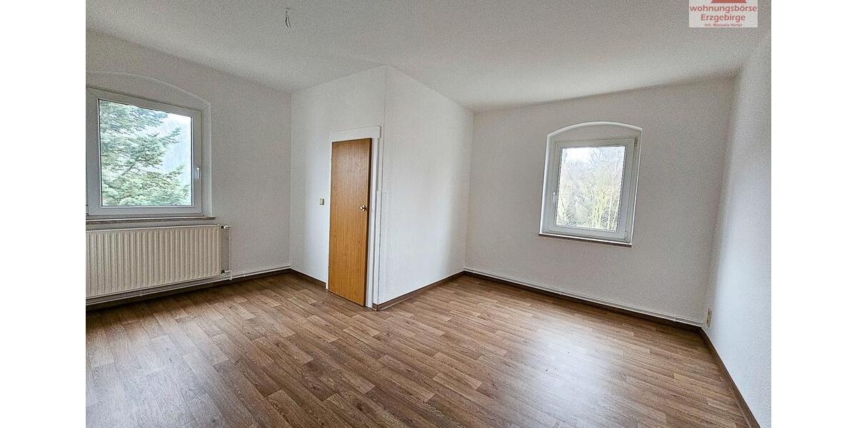3-Raum-Wohnung in Randlage von Lößnitz im Dachgeschoss 3 zimmer