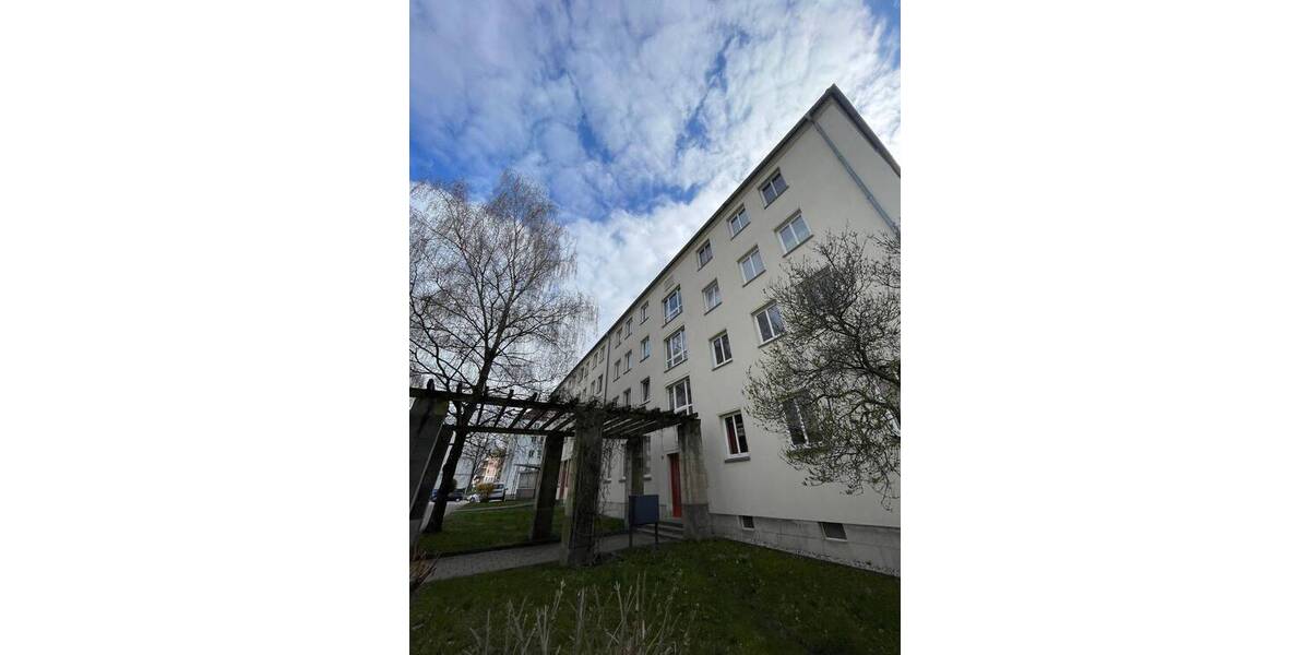 Zimmer Chemnitz Lutherviertel - 1 Zimmer, 28 m&sup2;, 170&euro; | Angebot:25970872