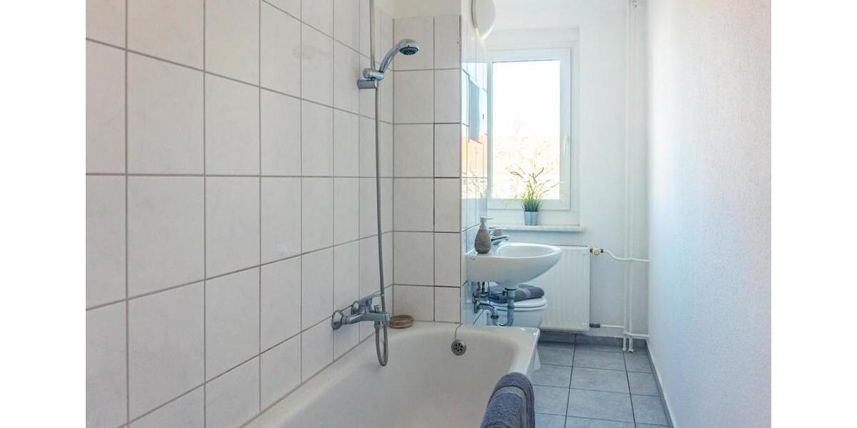 Ruhig gelegene 3-Raum-Wohnung mit Einbauküche 3 zimmer