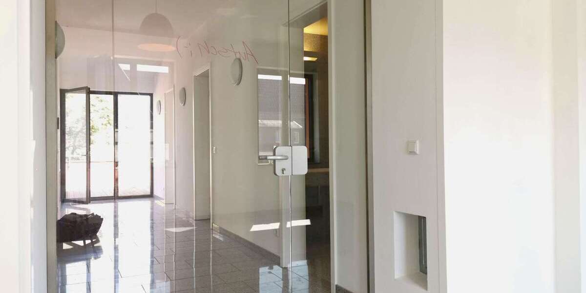 Penthousewohnung mit großer Dachterrasse am Opernplatz 4 zimmer