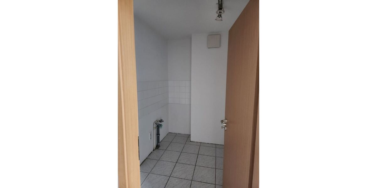 Attraktives Anlageobjekt! 3 Wohnungen mit TG-Stellplatz im Paket! - Etagenwohnung Chemnitz Altchemnitz | Angebot:26161417