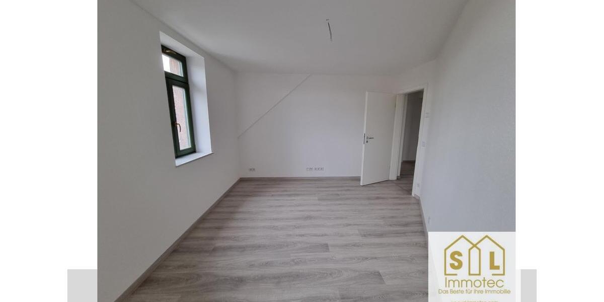 Dachgeschoßwohnung Chemnitz Ebersdorf - 4 Zimmer, 95 m&sup2;, 730&euro; | Angebot:26263470